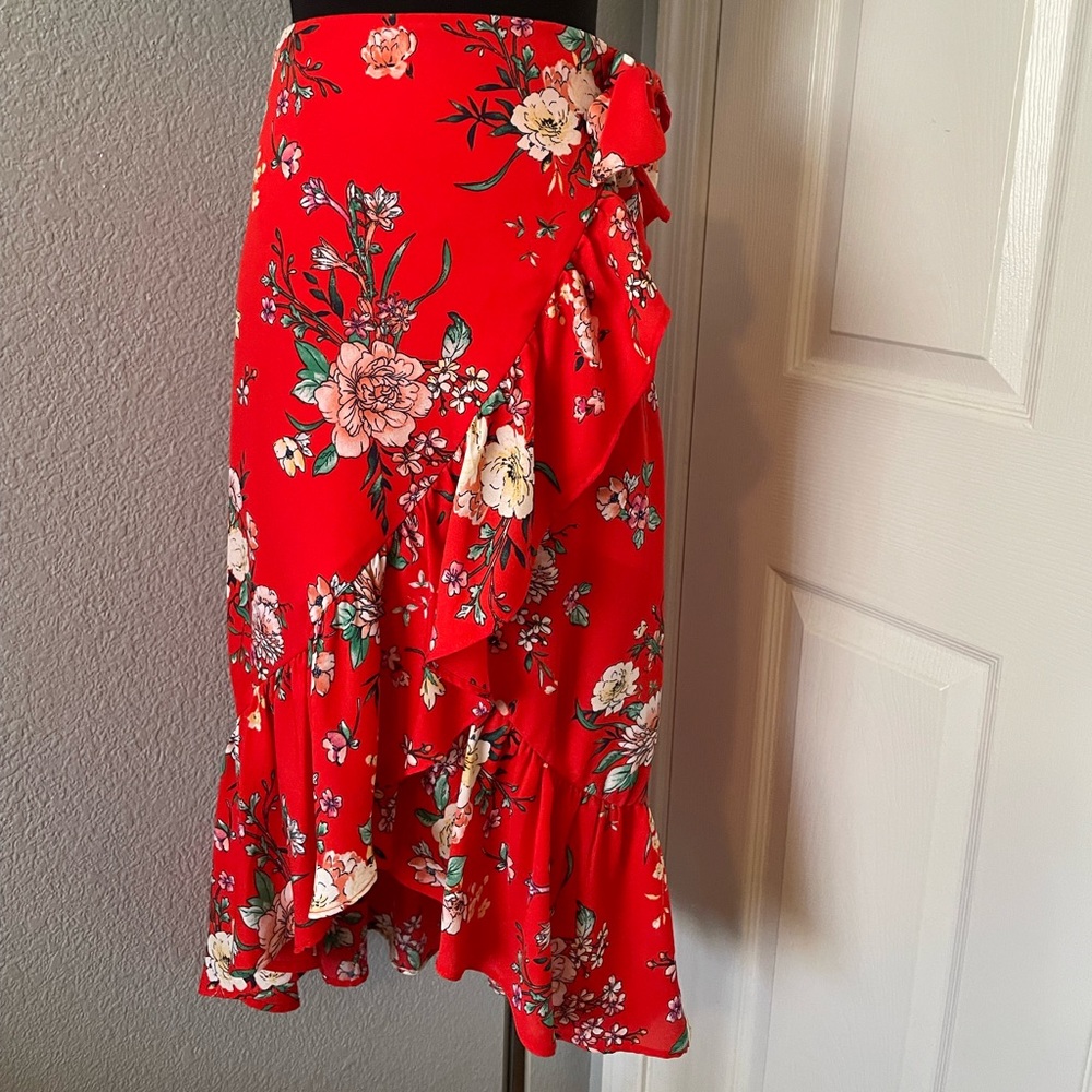 Red Floral Ruffle Skirt Size XS